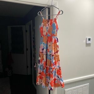 Size small Womens boutique midi summer dress!